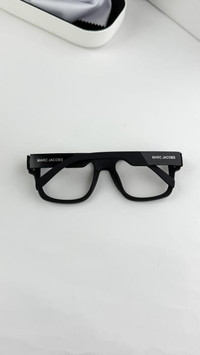 CALVIN KLEIN 3885