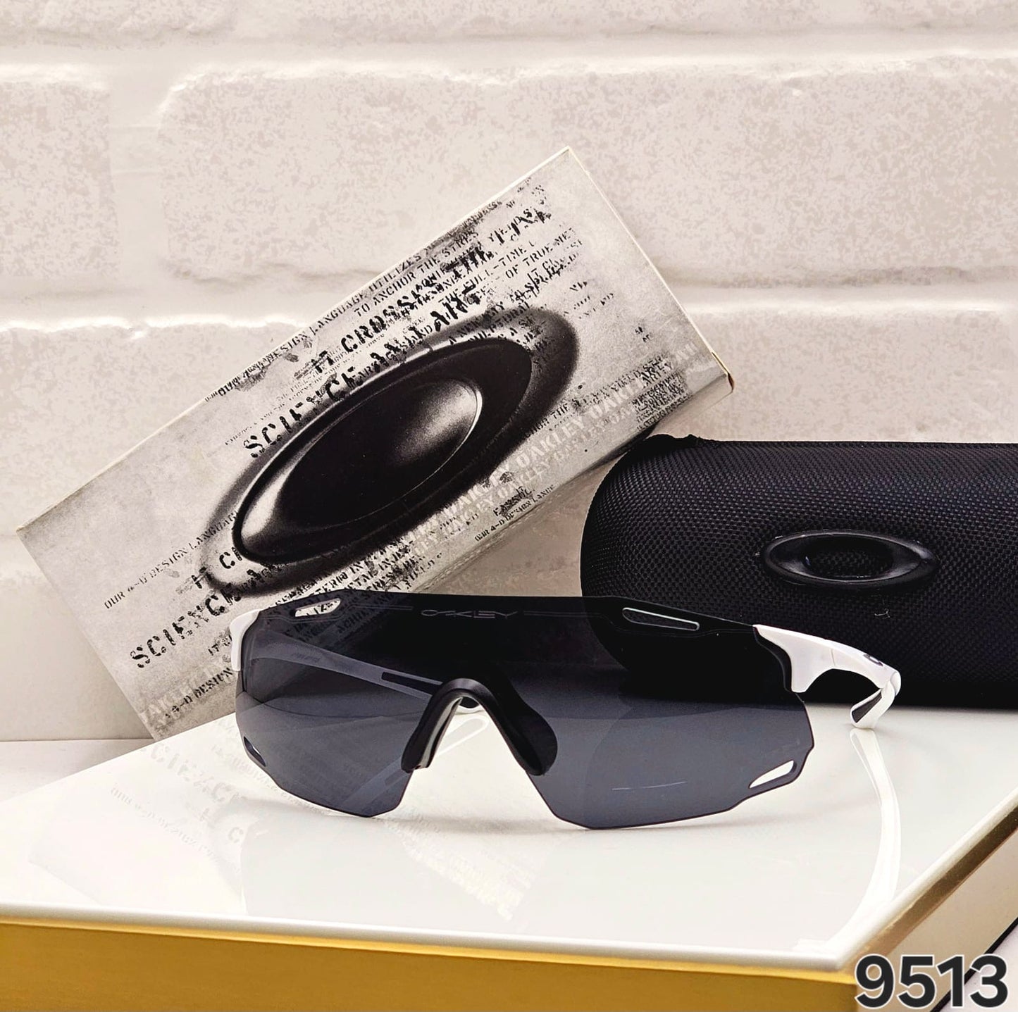 OAKLEY FULL COLOURS 