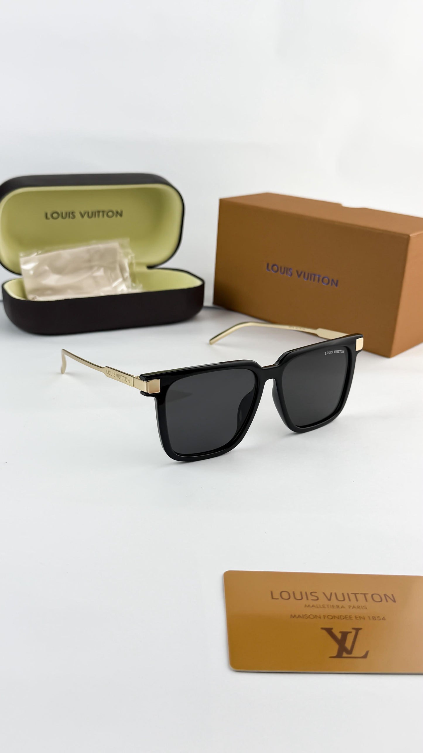 Louis vuitton golden back 58779