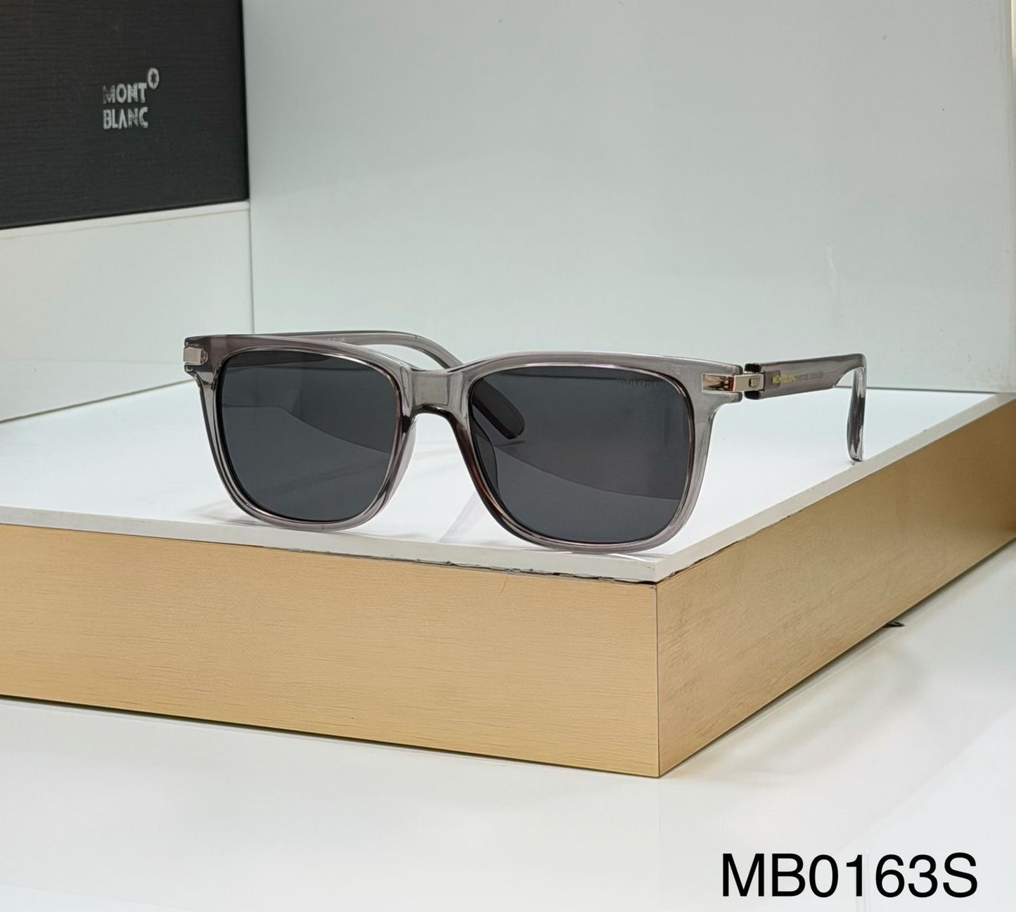 MONT BLACK
