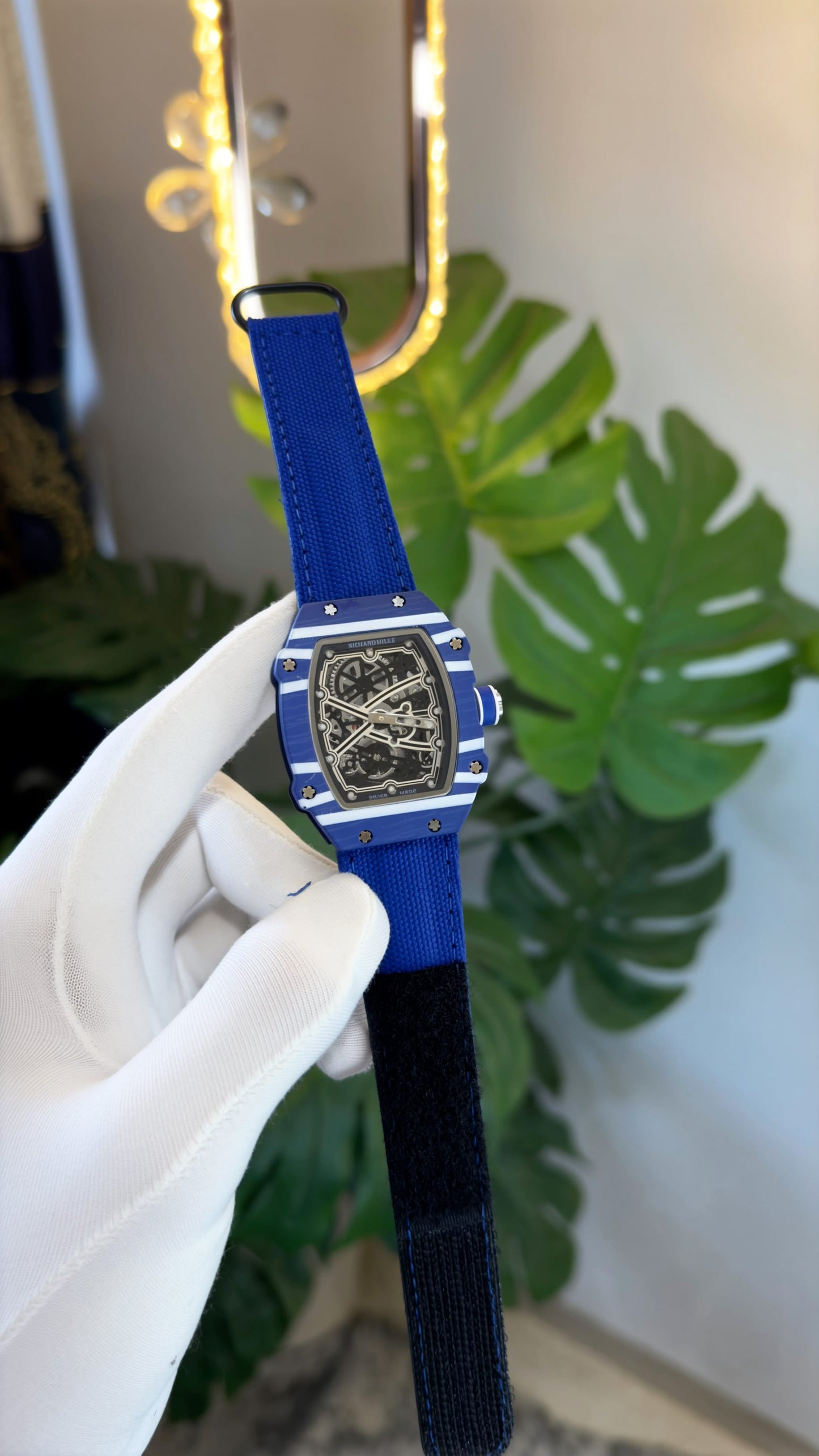 RICHARD MILLES RM