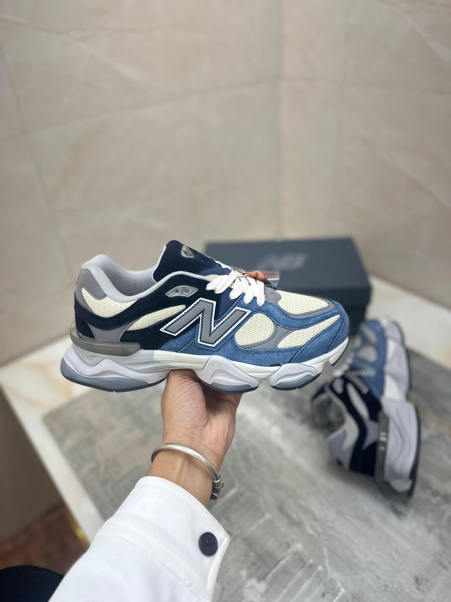 NEW BALANCE 9060