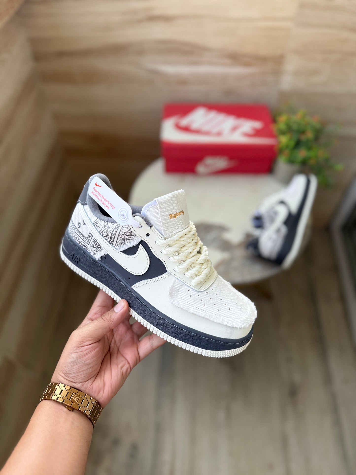 NIKE AIRFORCE BIG BANG