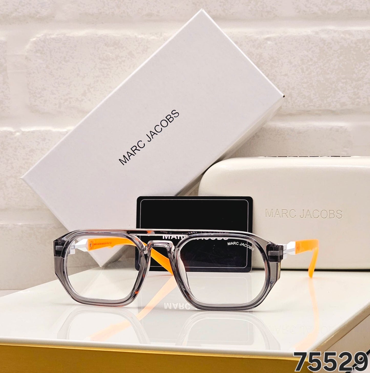 MARC JACOBS FULL COLOURS