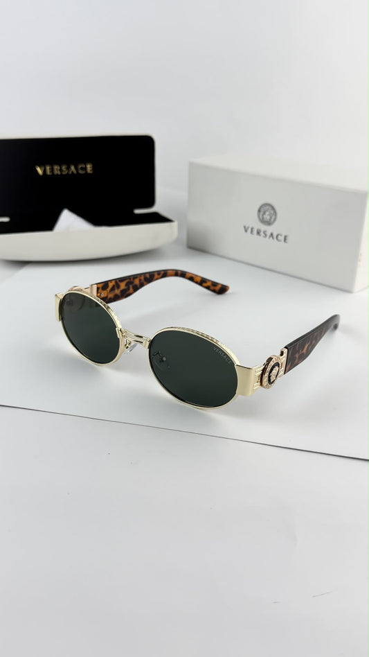 VERSACE
