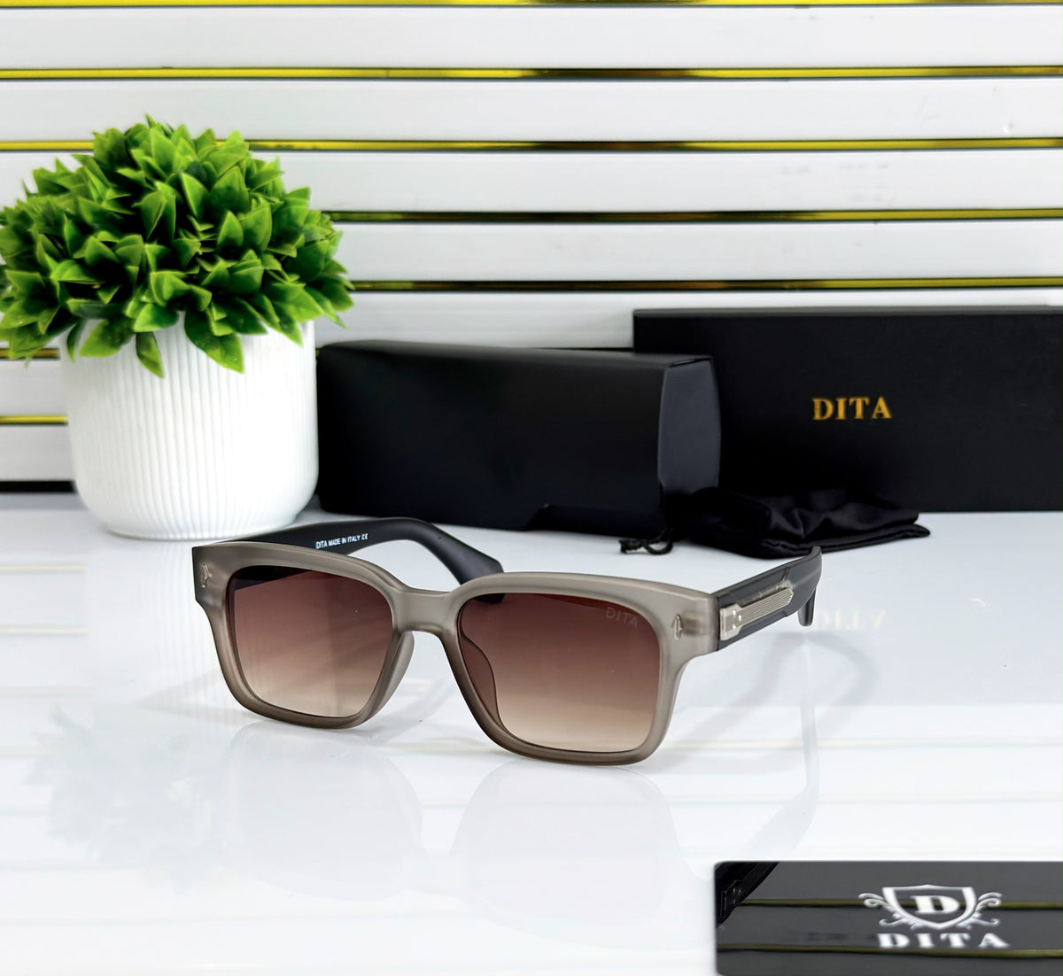 DITA full colours