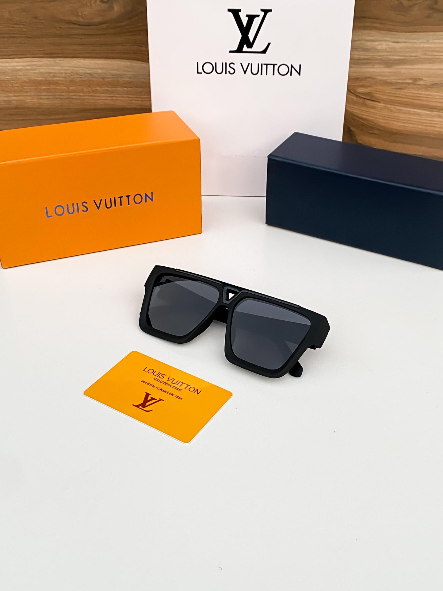 LOUIS VUITTON 1502 MATT CHARCOAL BLACK