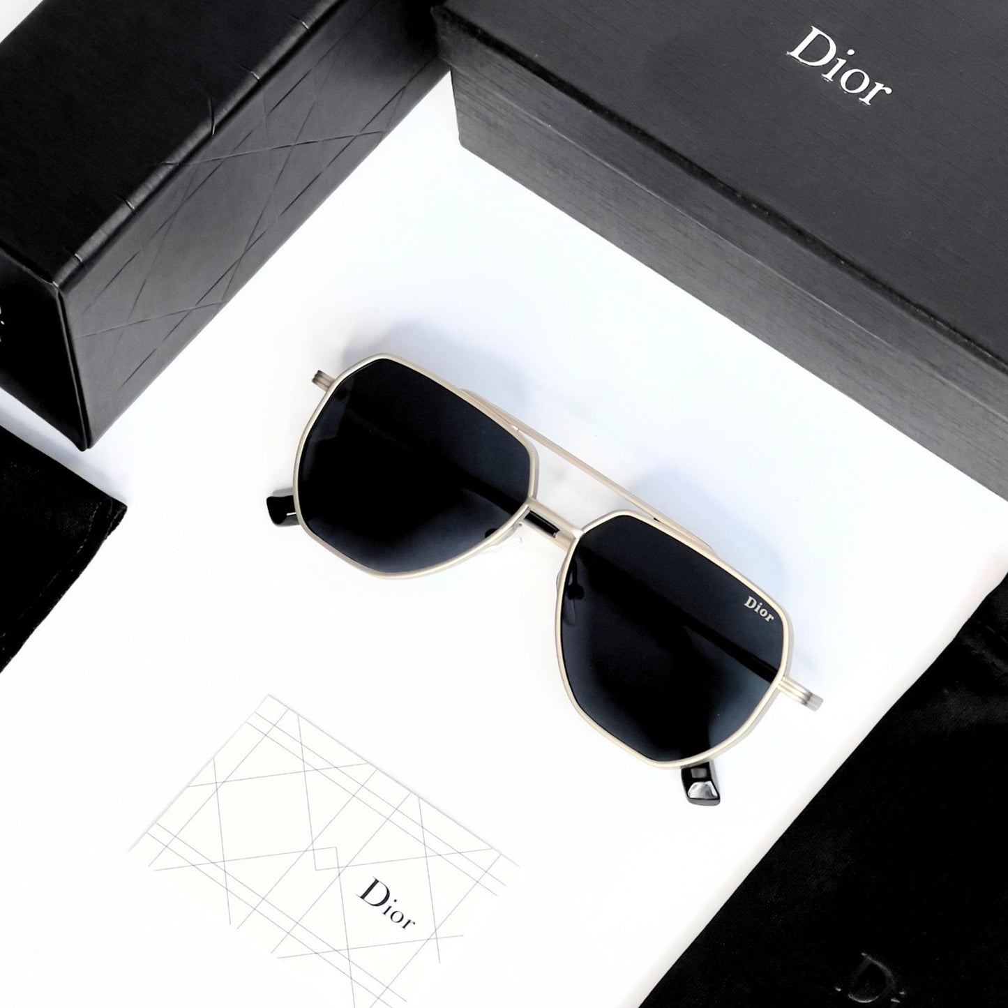 DIOR