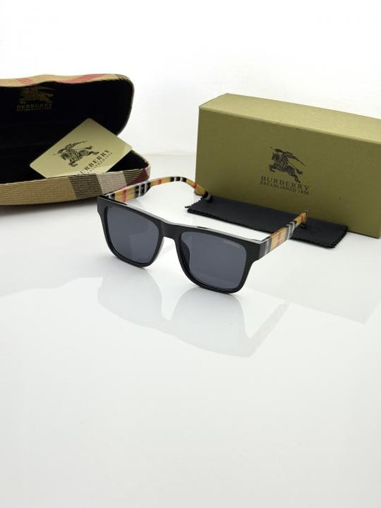 Burberr.y 4395 black