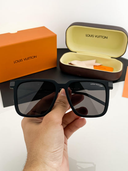 LOUIS VUITTON FULL BLACK