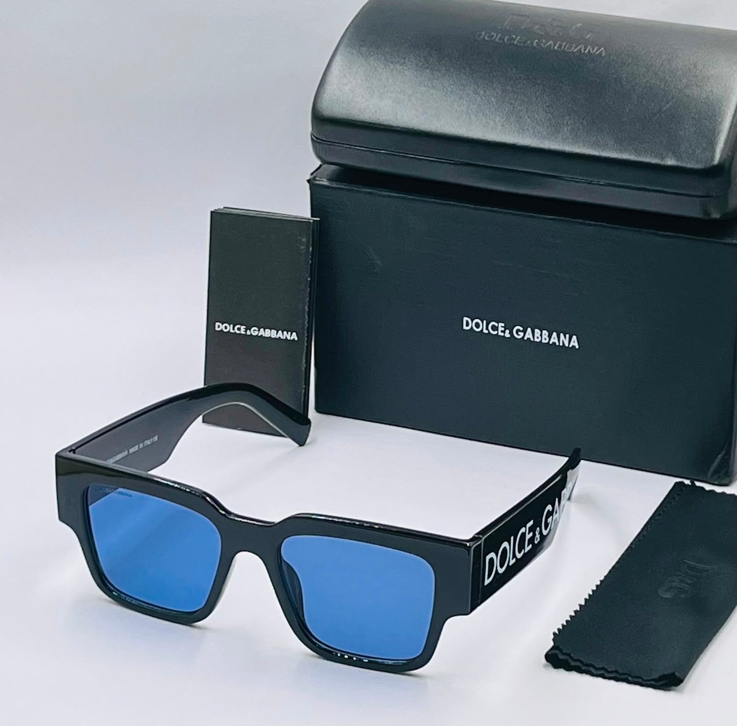 D&G all colours
