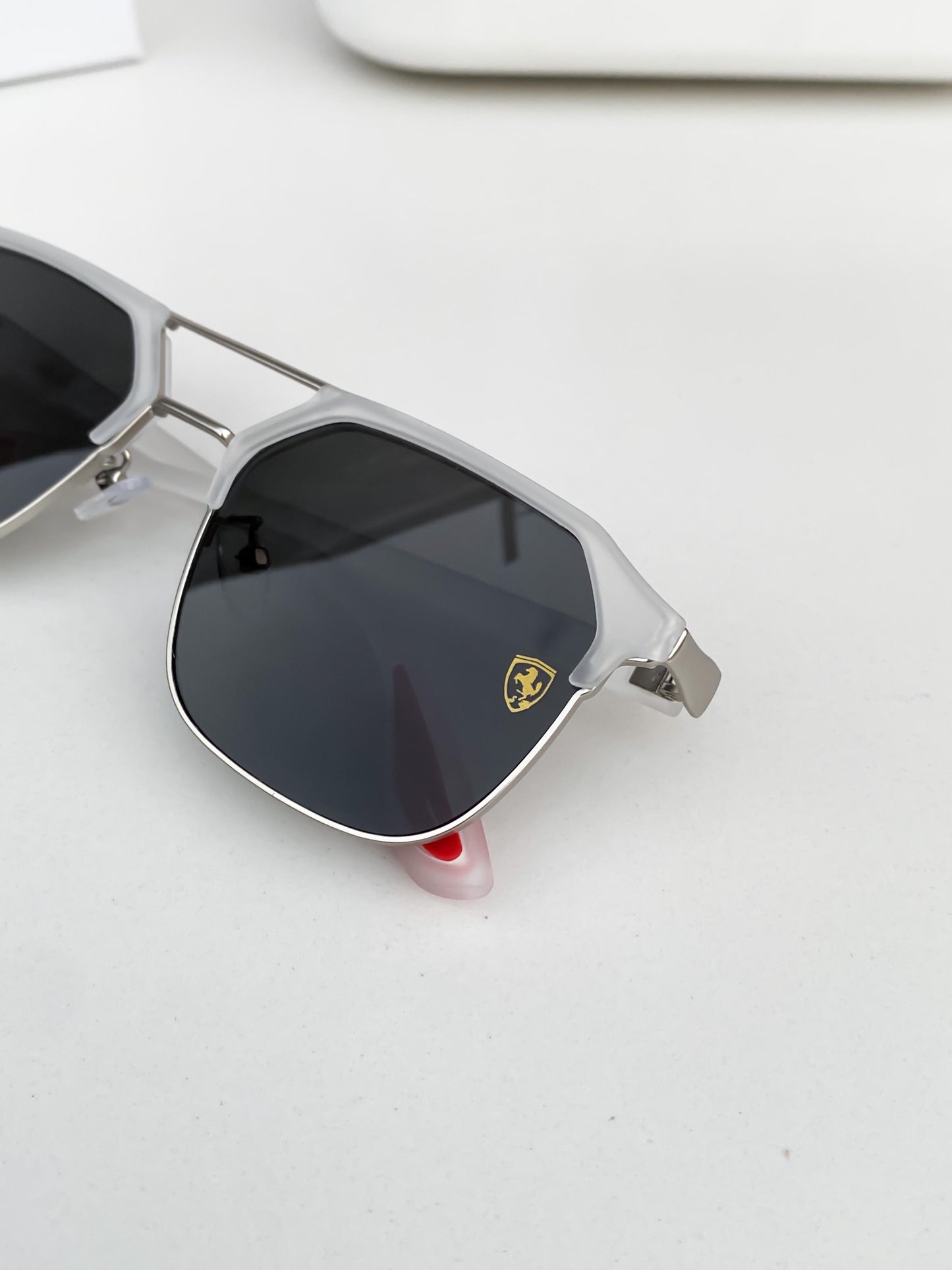 RAYBAN 04 ICE BLACK