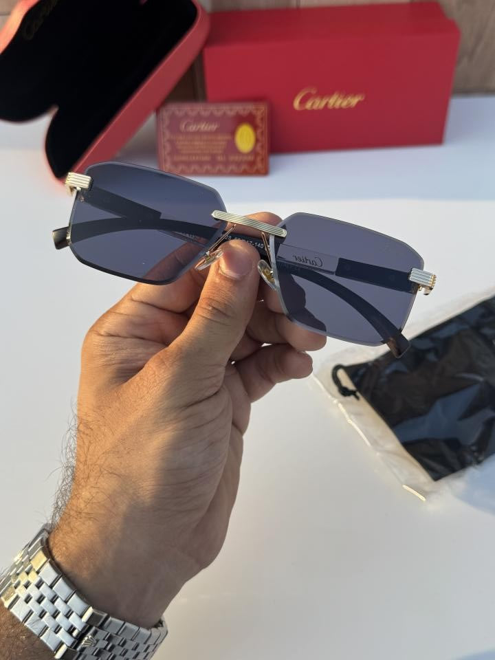 Cartier_028_gold_black