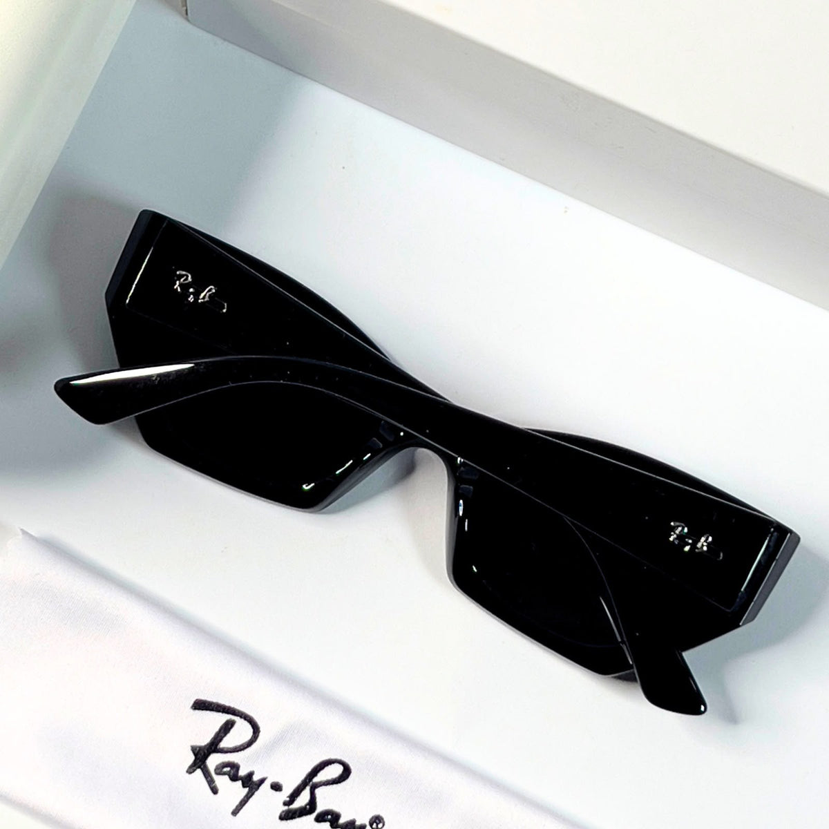 RAYBAN
