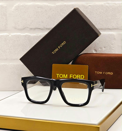 TOMFORD FULL COLOUR