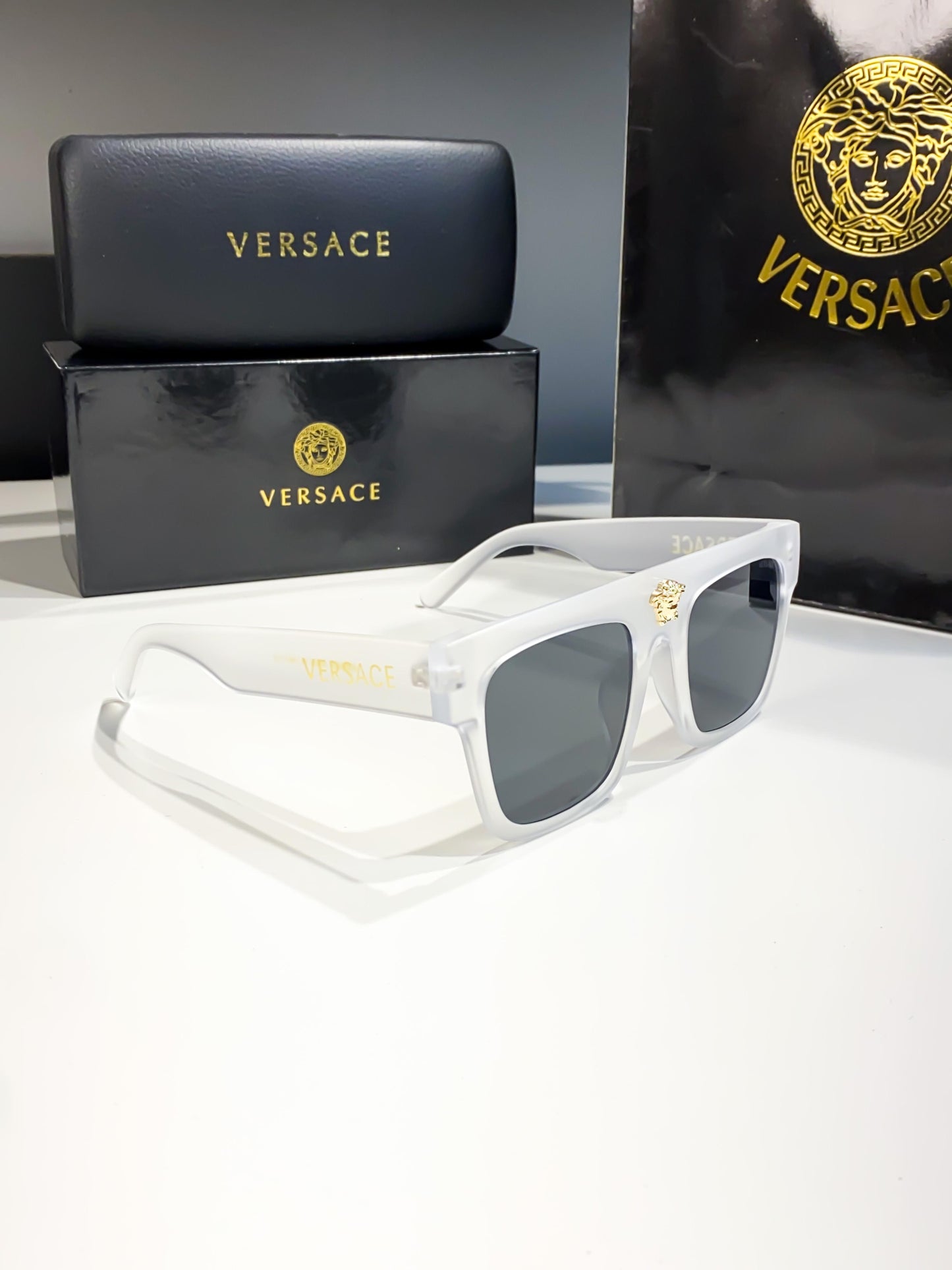 VERSACE WHITE BLACK