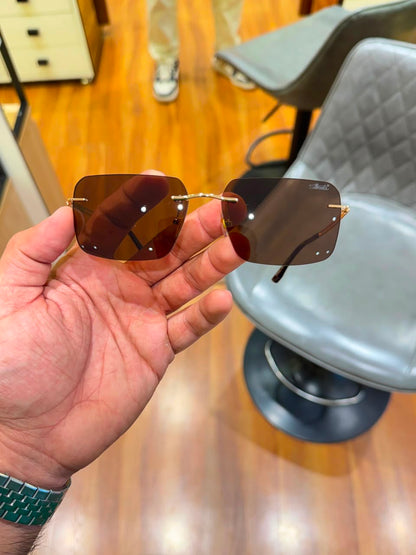 CARTIER BROWN￼