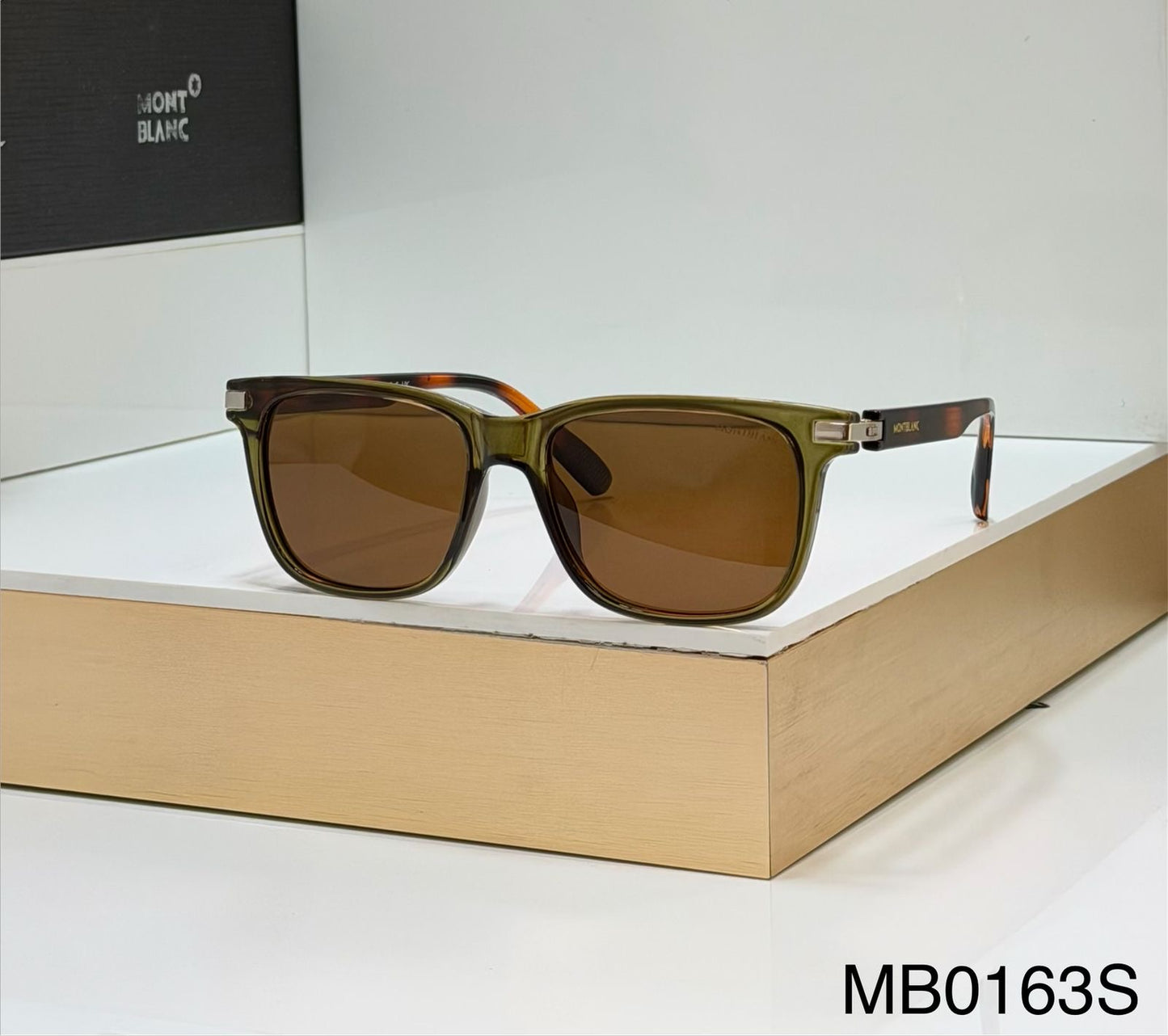 MONT BLACK