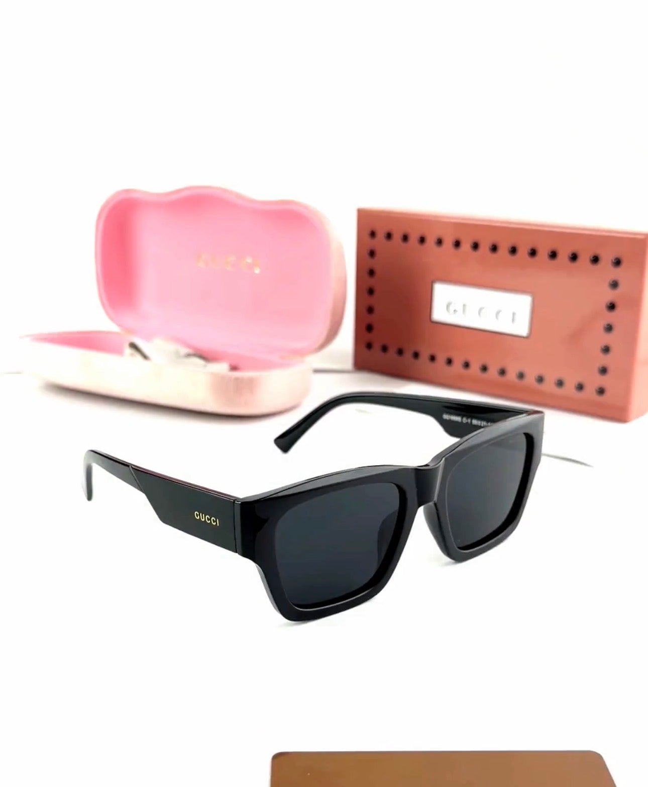 GUCCI 1668 black
