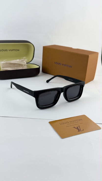 LOUIS VUITTON BLACK