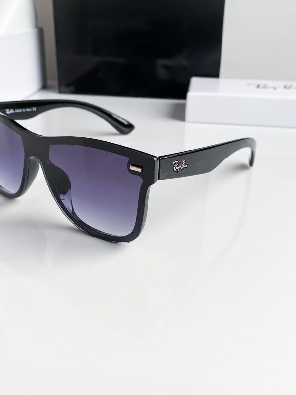 Rayban. 17