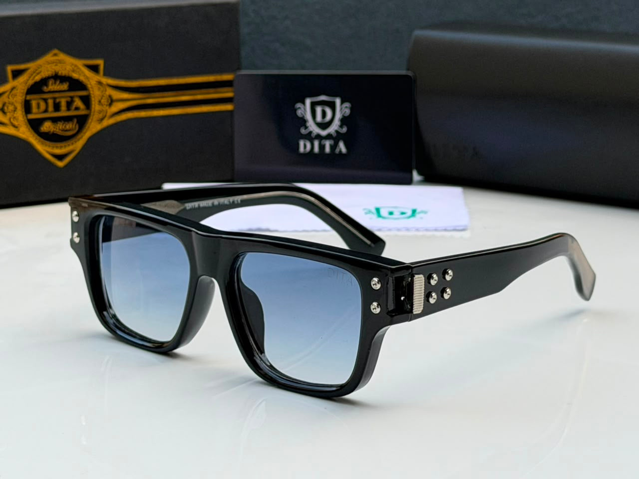 DITA BLACK BLUE