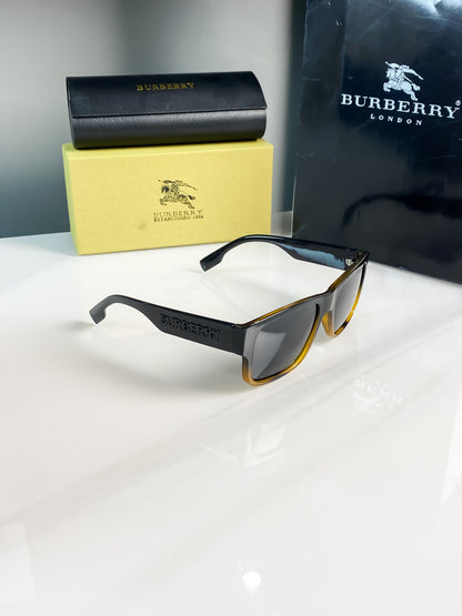 BURBERRY TIGER BLACK