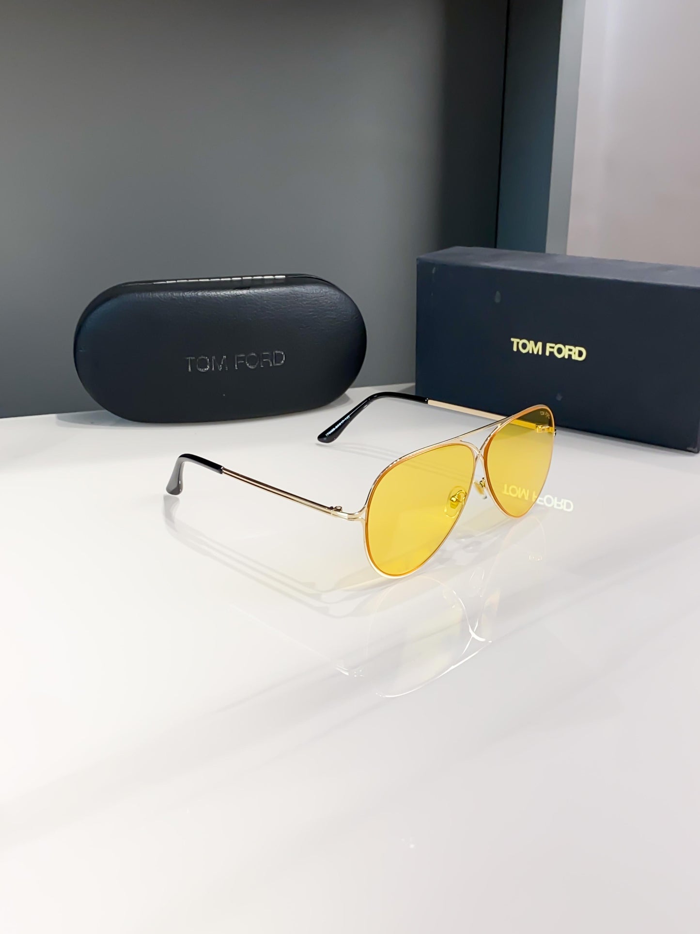 TOM FORD GOLD YELLOW