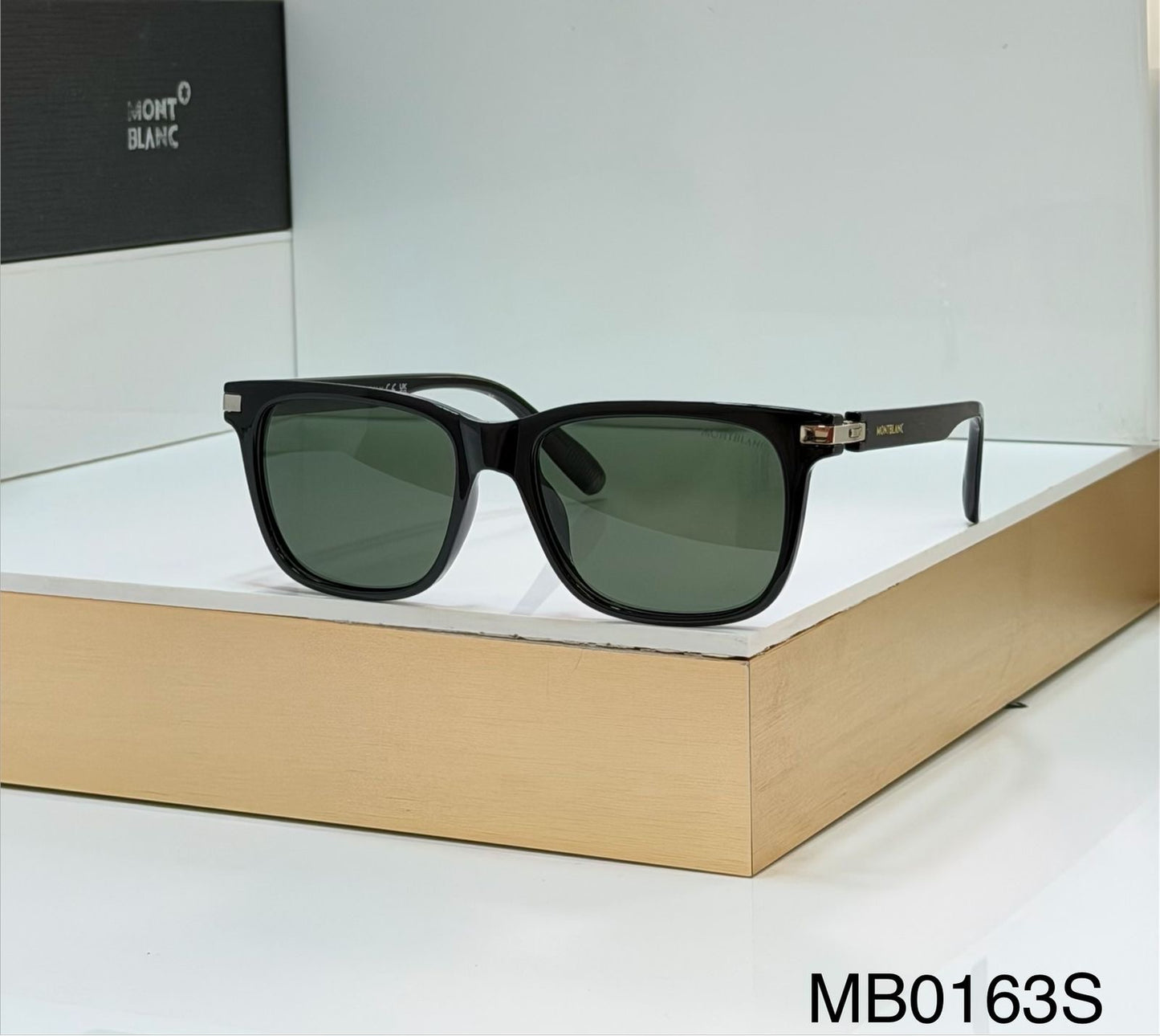 MONT BLACK