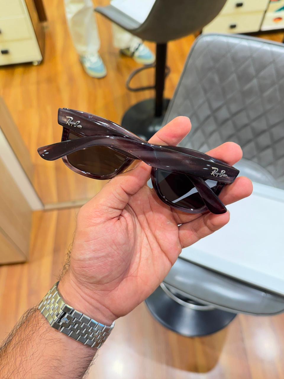 RAYBAN 05