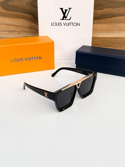 LOUIS VUITTON 1502 GOLD BLACK