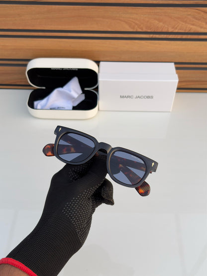 MARC JACOBS 1130