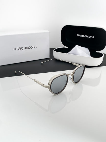 MARC JACOBS