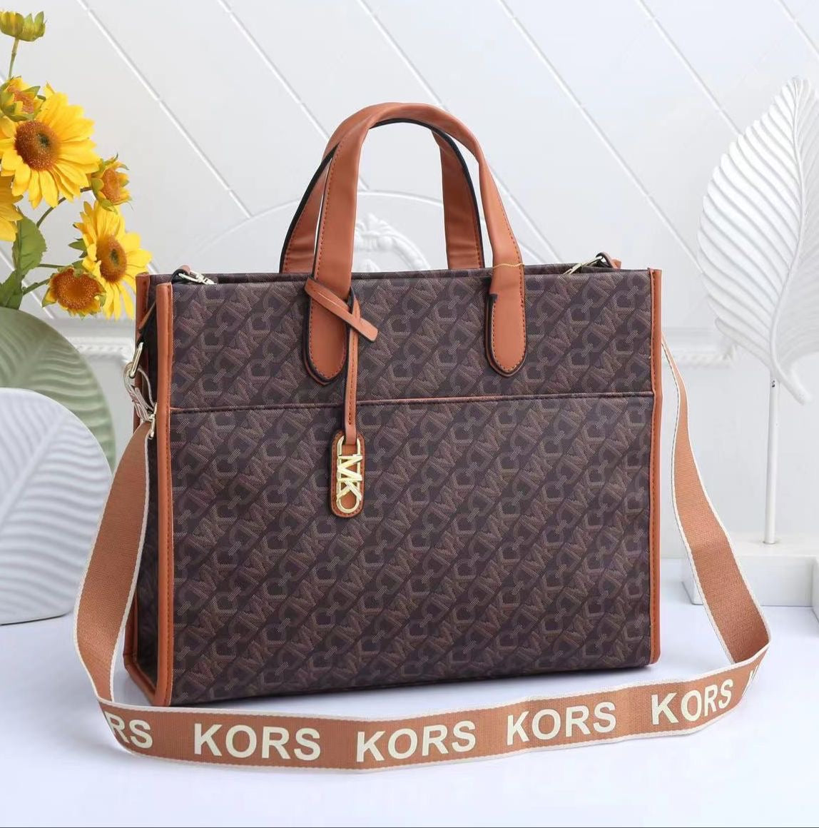 MICHAEL KORS GIGI TOTE