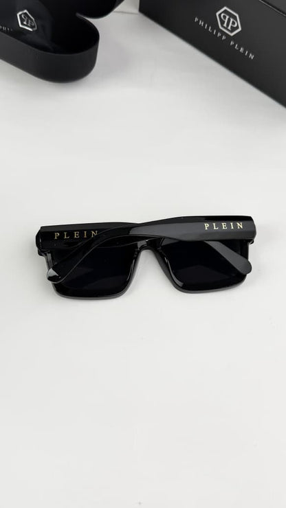 PLEIN BLACK