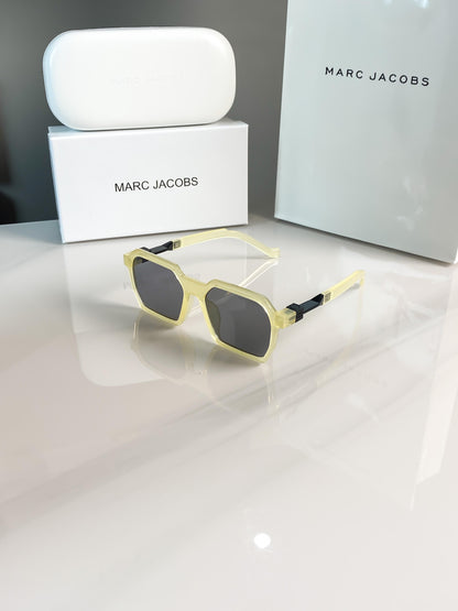 MARC JACOBS BLACK YELLOW