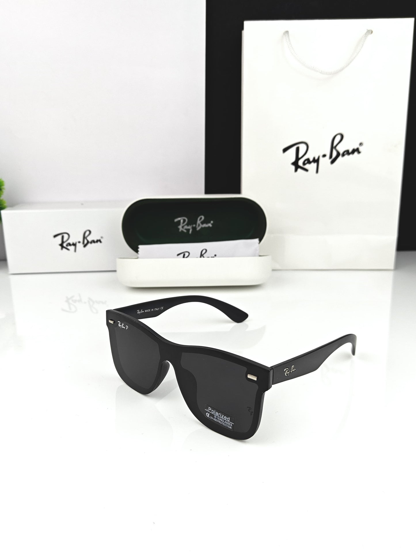 Ray Ban