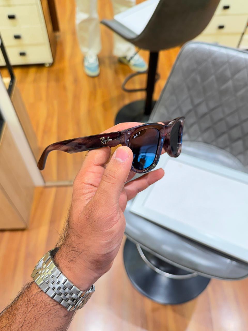 RAYBAN 05