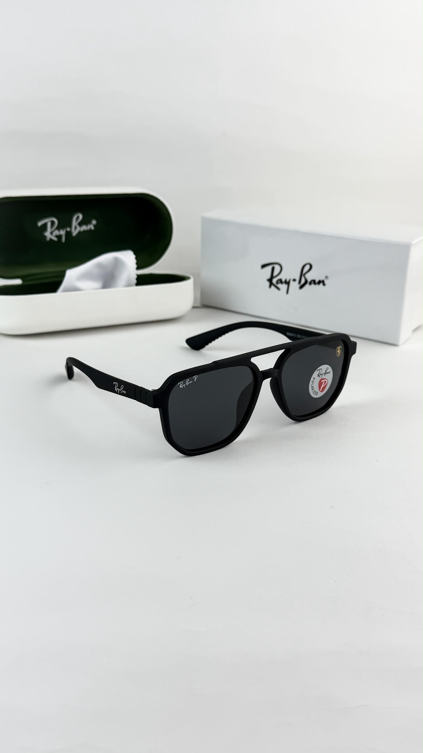 RAYBAN BLACK 4613