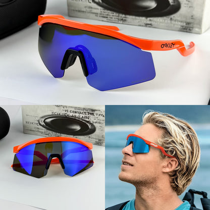 OAKLEY