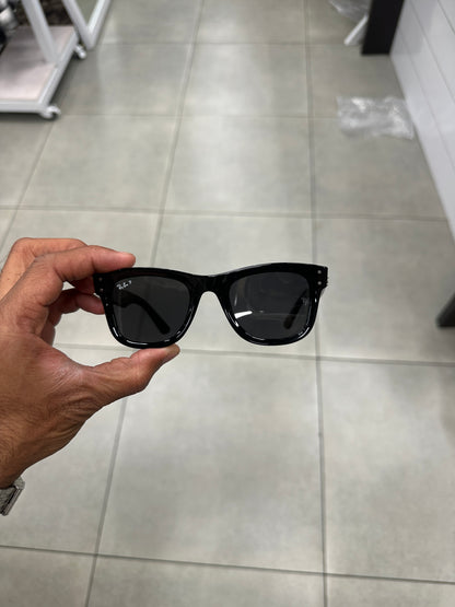 RAYBAN 05 REVERSE black