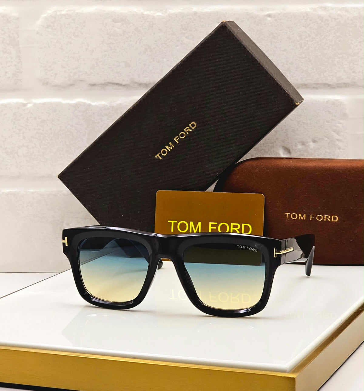 TOMFORD FULL COLOUR
