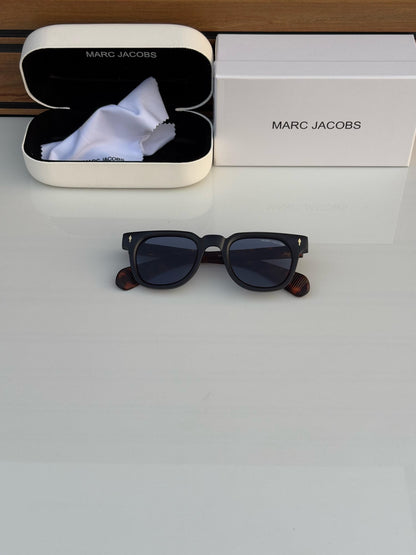 MARC JACOBS 1130