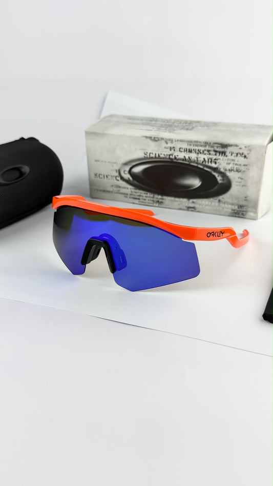 OAKLEY