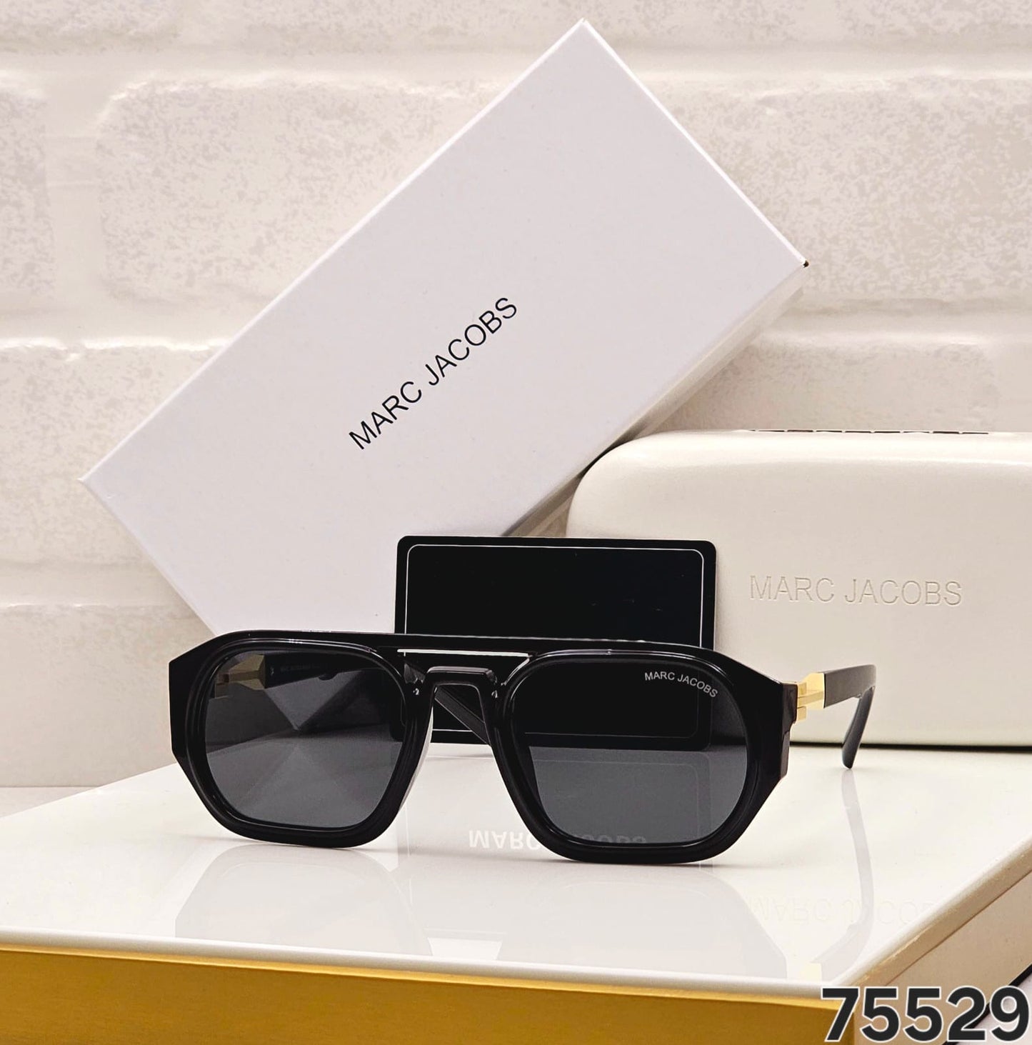 MARC JACOBS FULL COLOURS