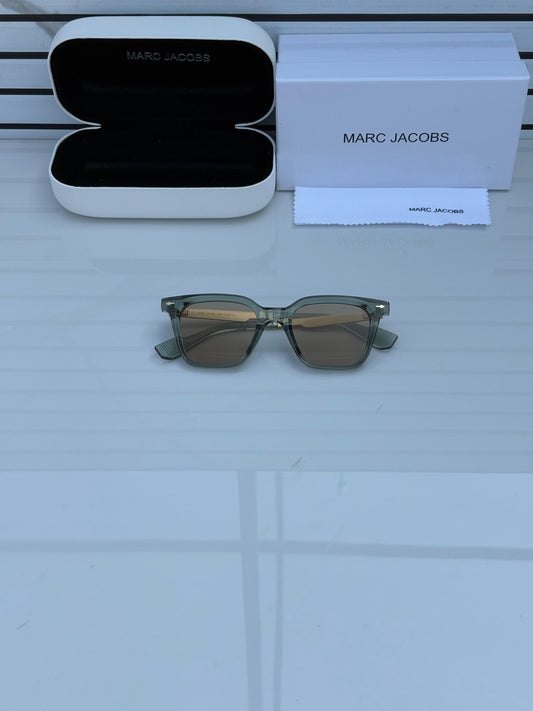 MARC JACOBS 6069