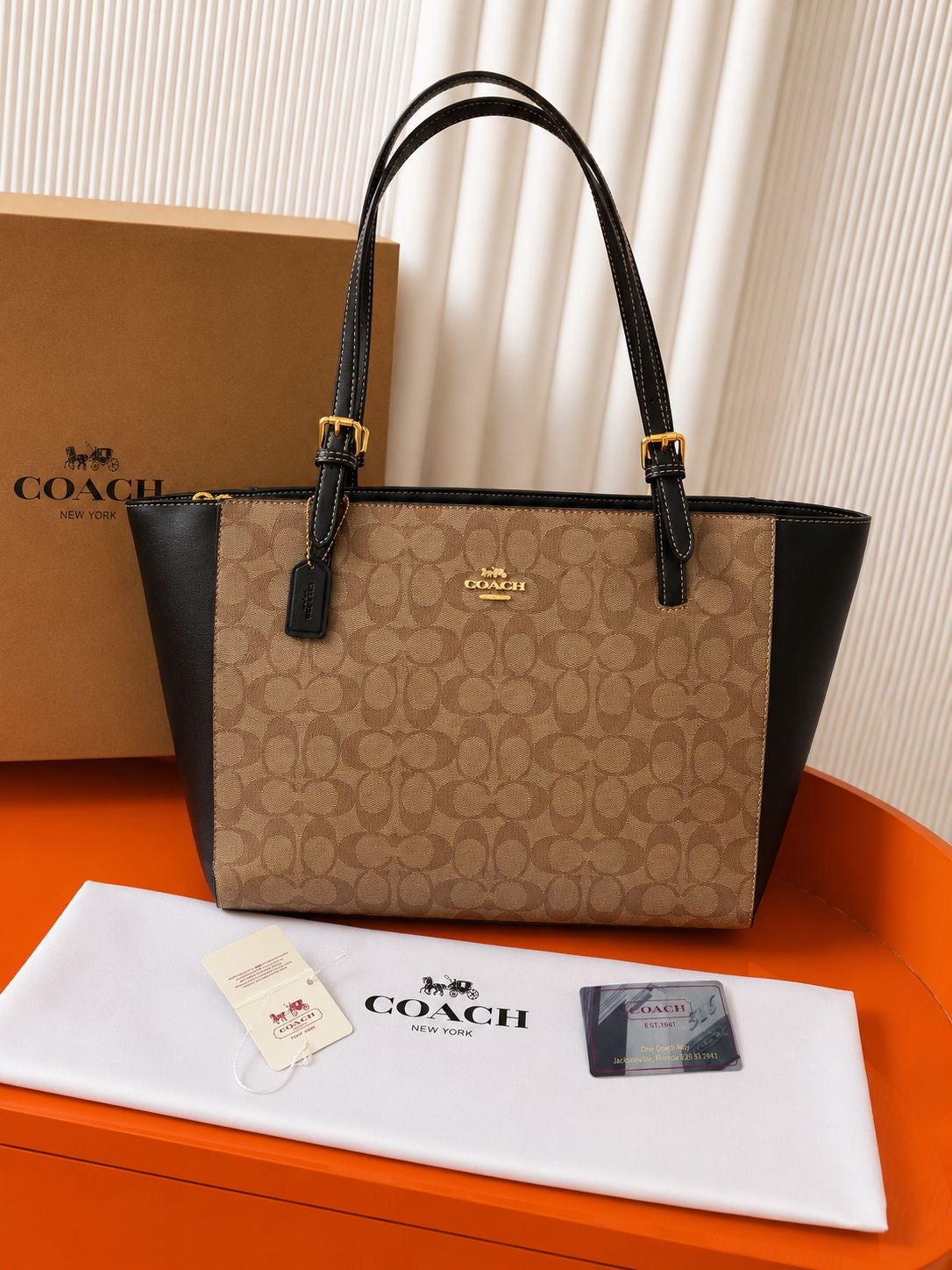 COACH