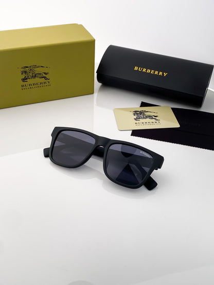 BURBERRY 4358