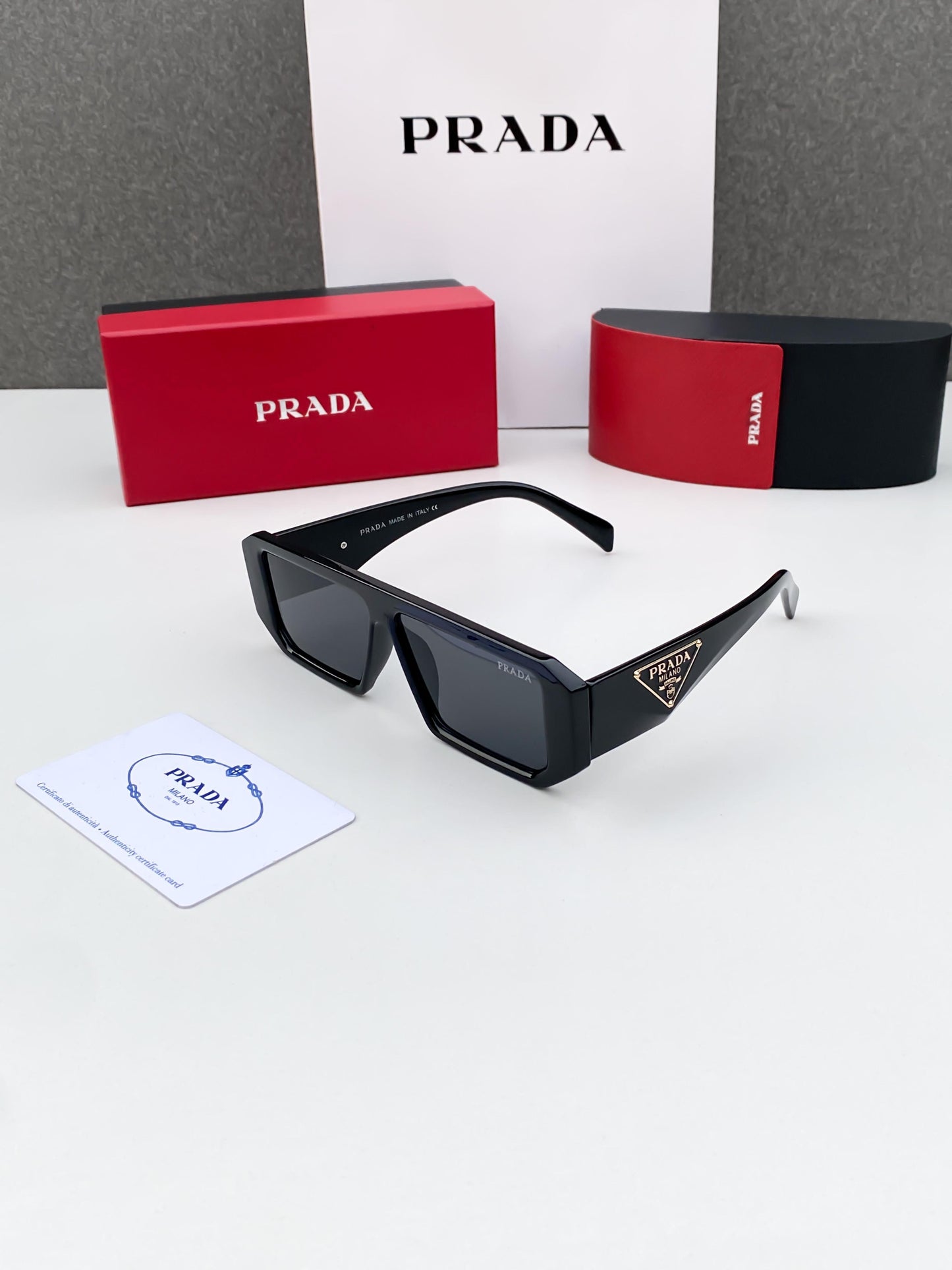 PRADA 132 FULL BLACK