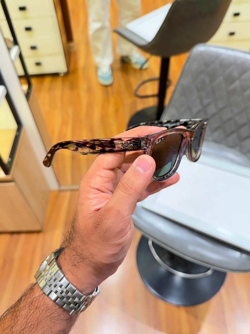RAYBAN 05